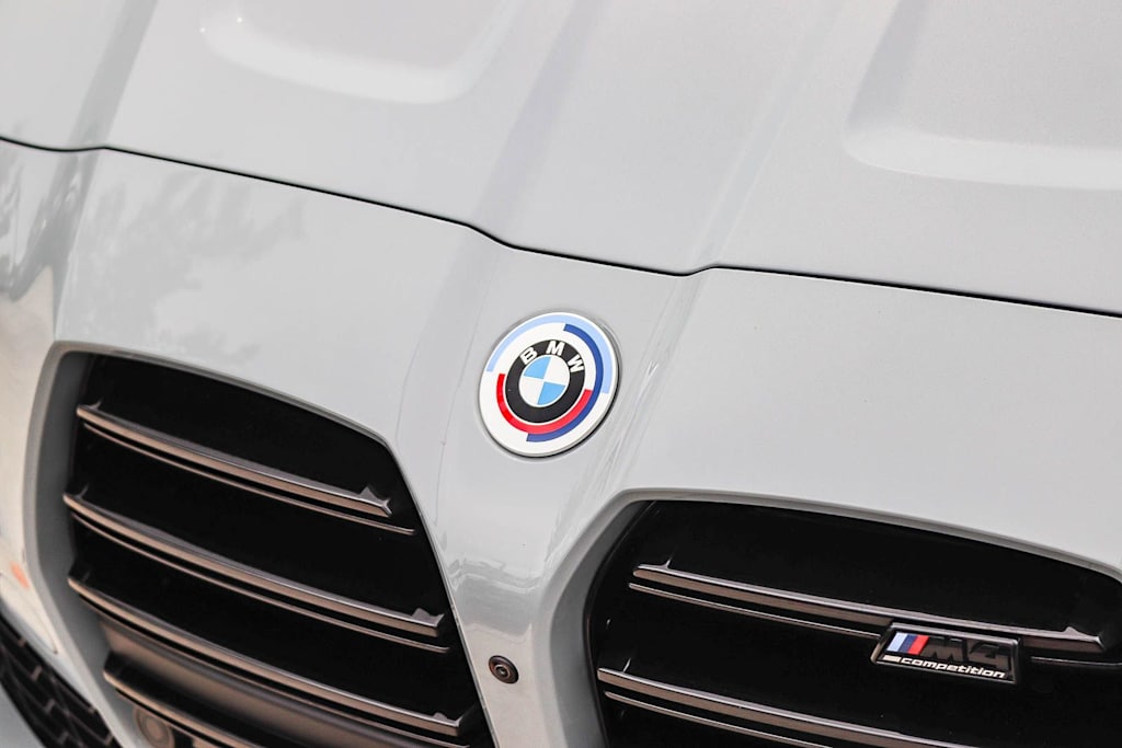 Thumbnail: 2023 BMW M4 - 21