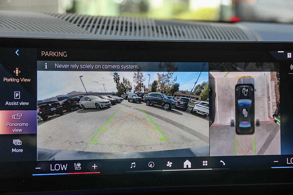 Thumbnail: 2025 BMW i5 - 23