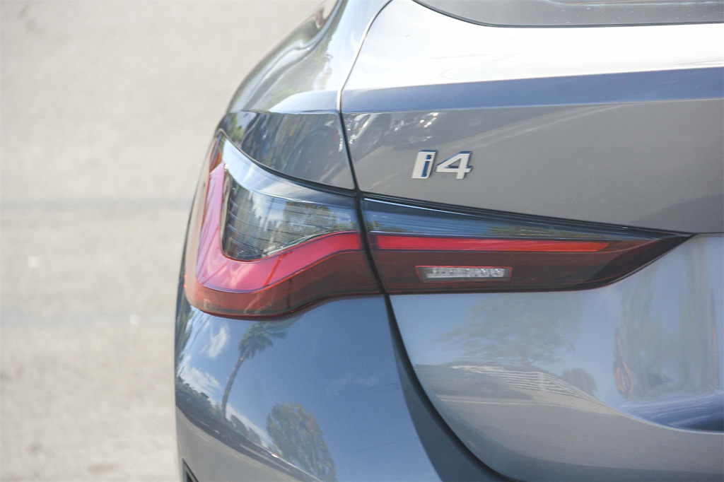 Thumbnail: 2024 BMW i4 - 16