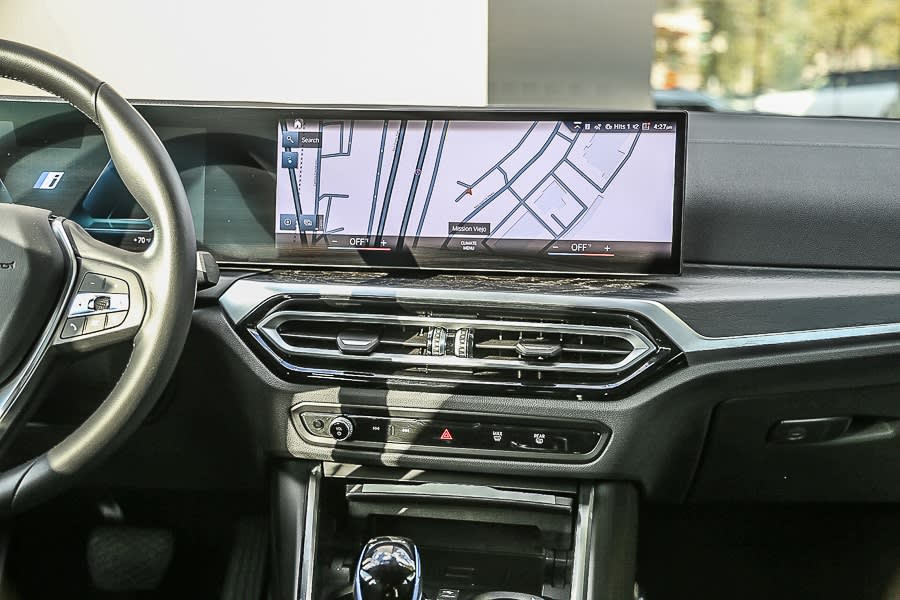 Thumbnail: 2022 BMW i4 - 11