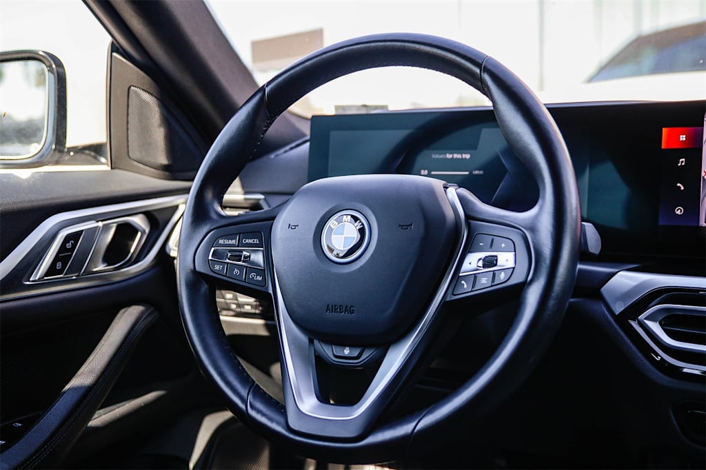 Thumbnail: 2023 BMW i4 - 8