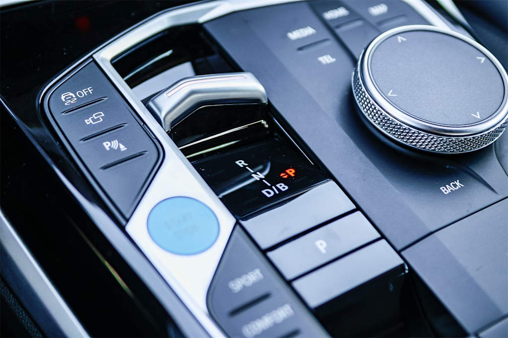 Thumbnail: 2023 BMW i4 - 25