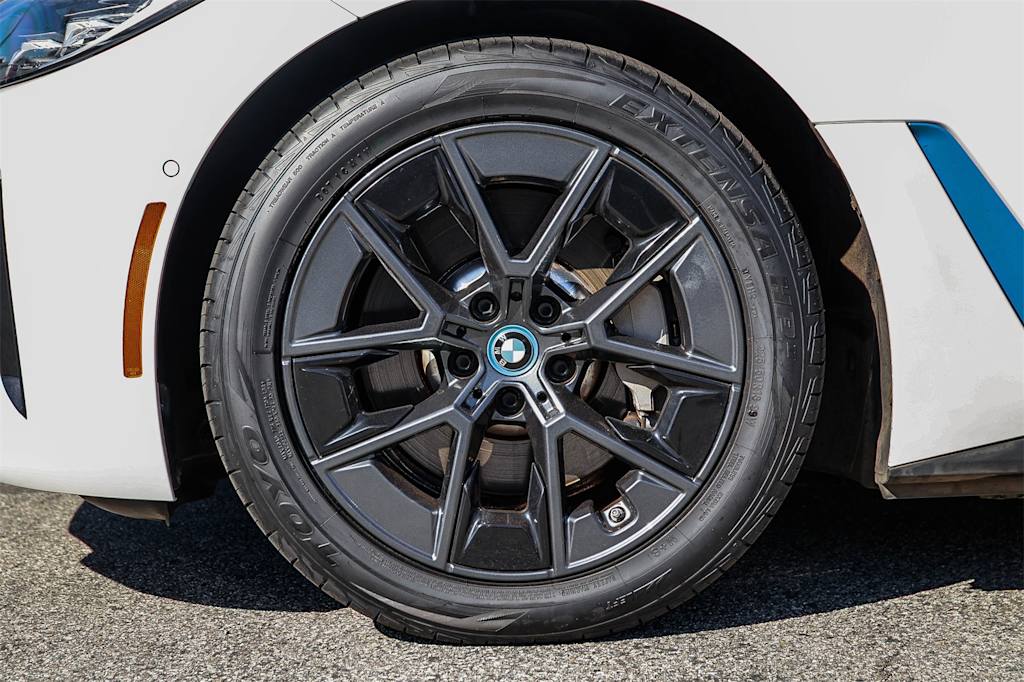 Thumbnail: 2023 BMW i4 - 19