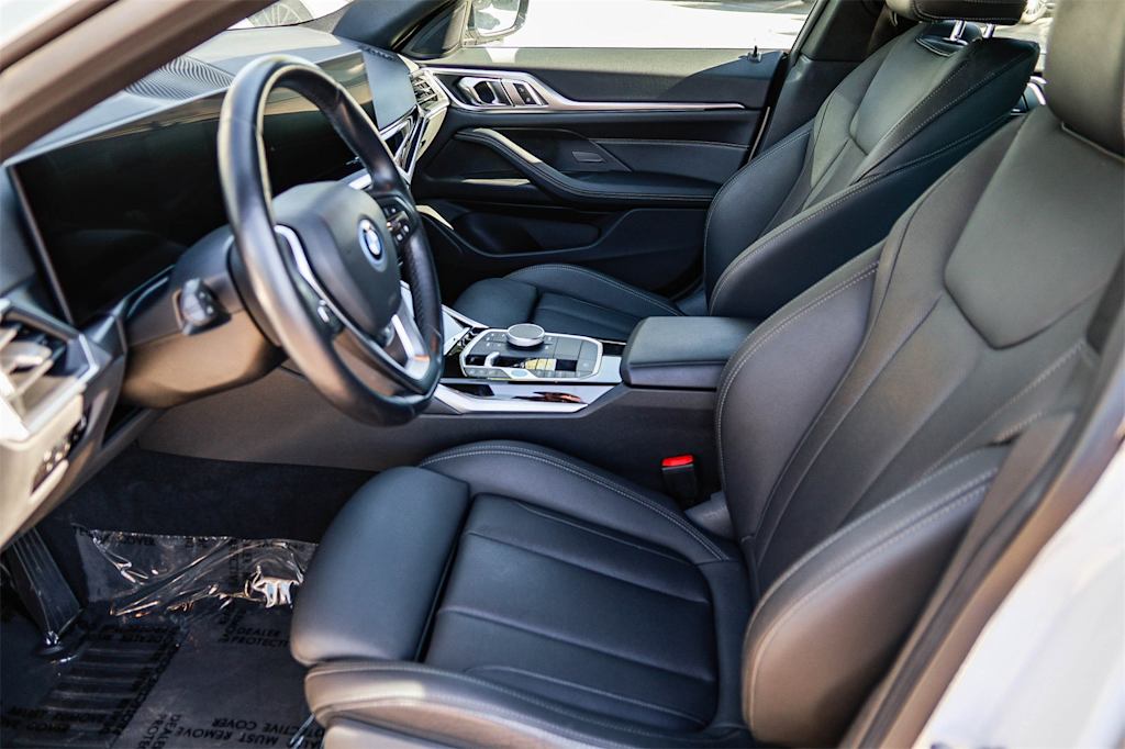 Thumbnail: 2023 BMW i4 - 10