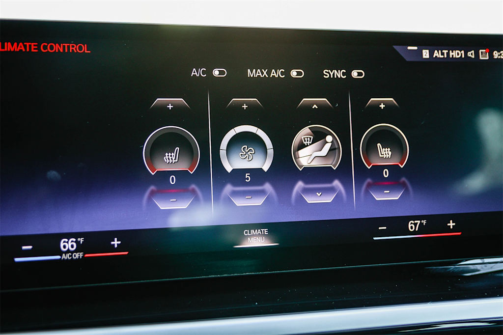 Thumbnail: 2023 BMW i4 - 27