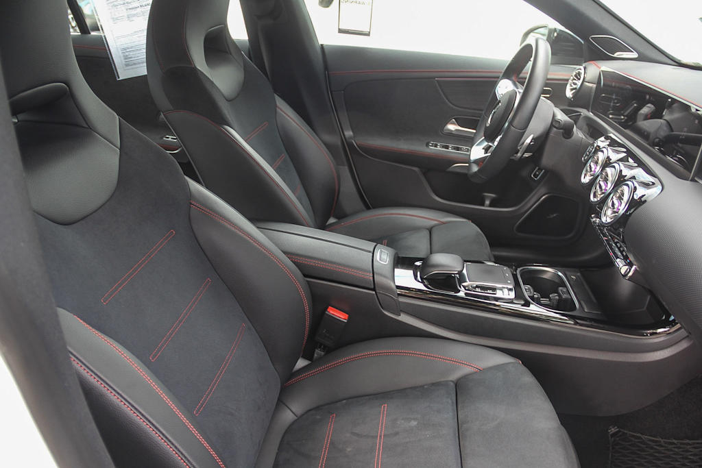 Thumbnail: 2020 Mercedes-Benz CLA - 11