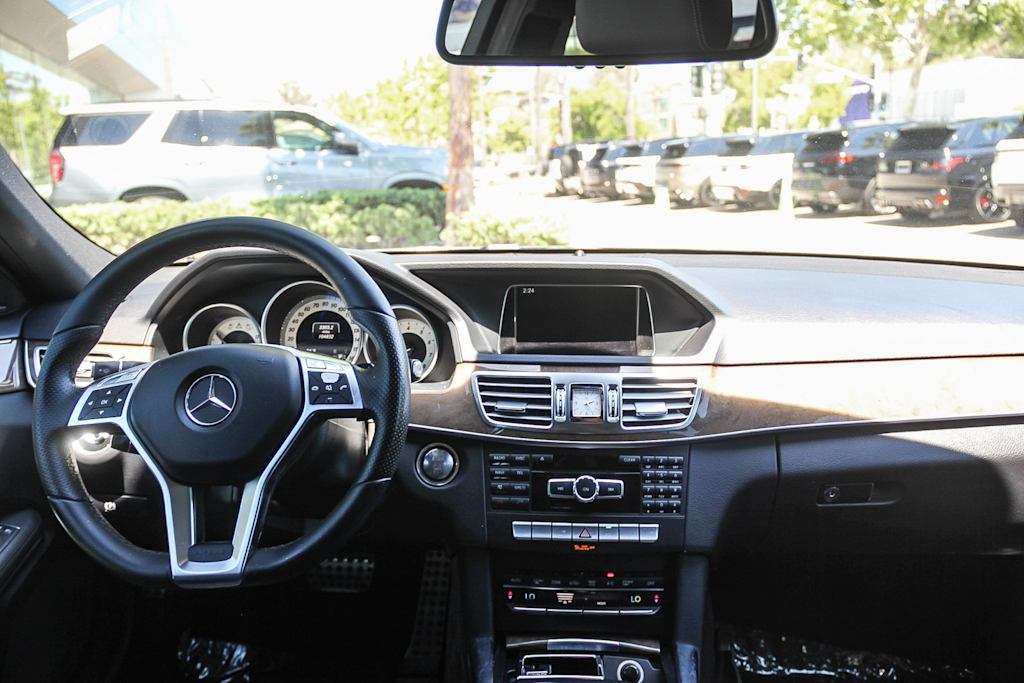 Thumbnail: 2015 Mercedes-Benz E-Class - 2