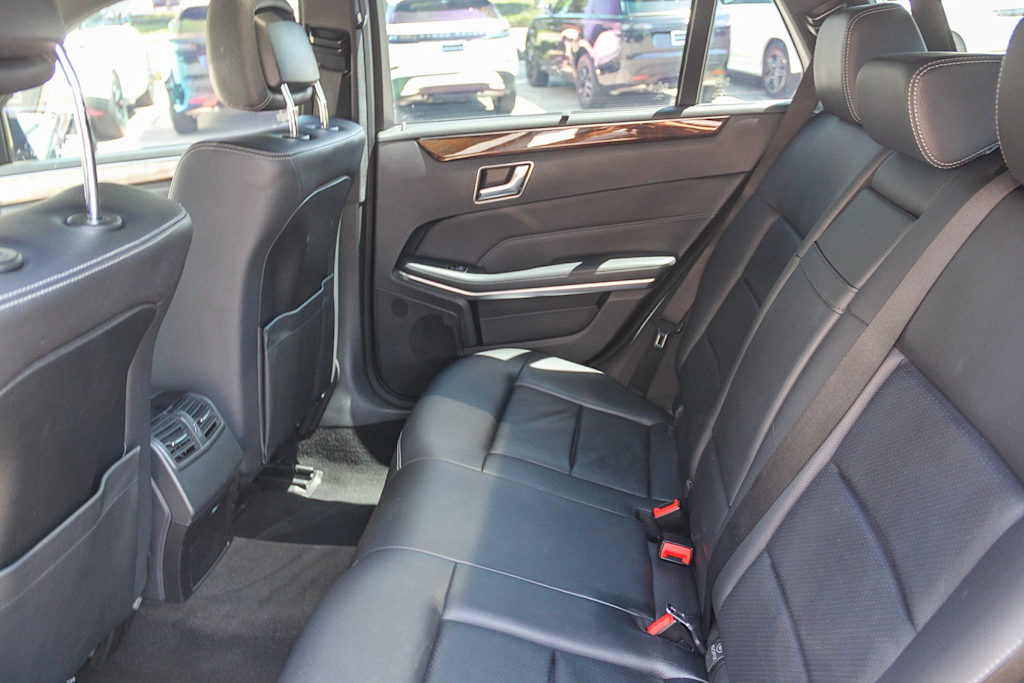 Thumbnail: 2015 Mercedes-Benz E-Class - 12