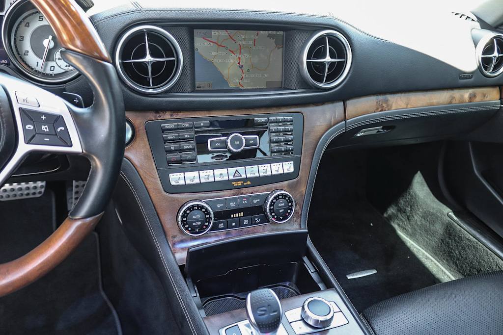 Thumbnail: 2016 Mercedes-Benz SL-Class - 2