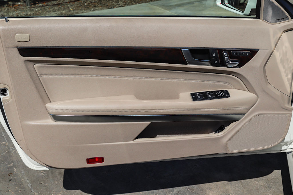 Thumbnail: 2014 Mercedes-Benz E-Class - 24