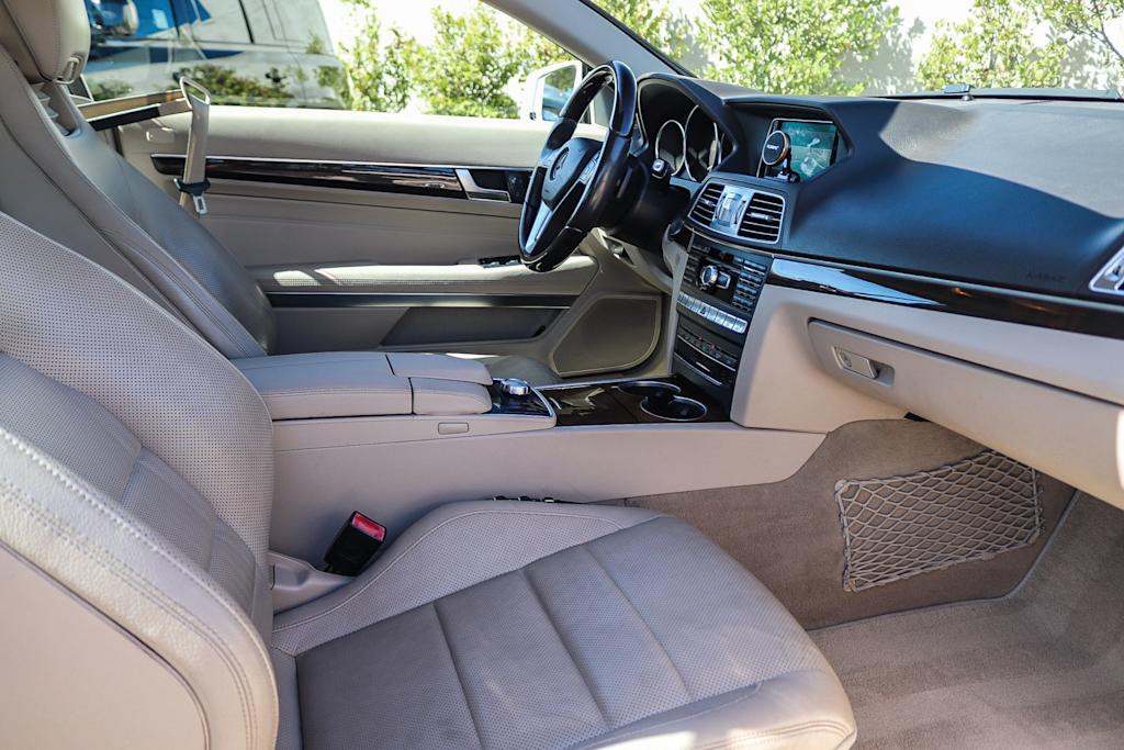 Thumbnail: 2014 Mercedes-Benz E-Class - 10