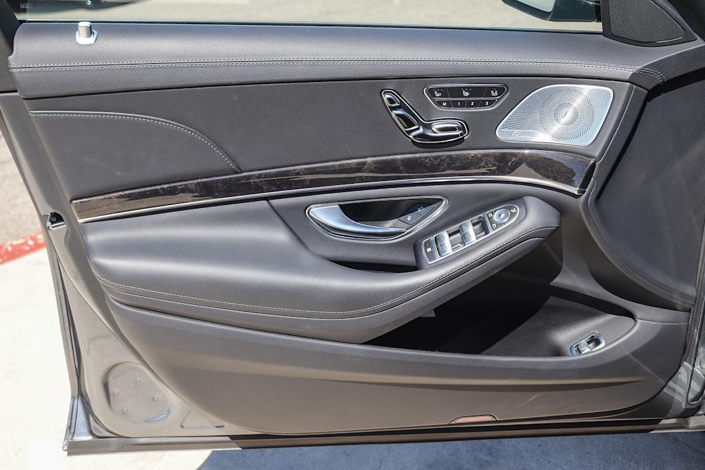 Thumbnail: 2018 Mercedes-Benz S-Class - 25