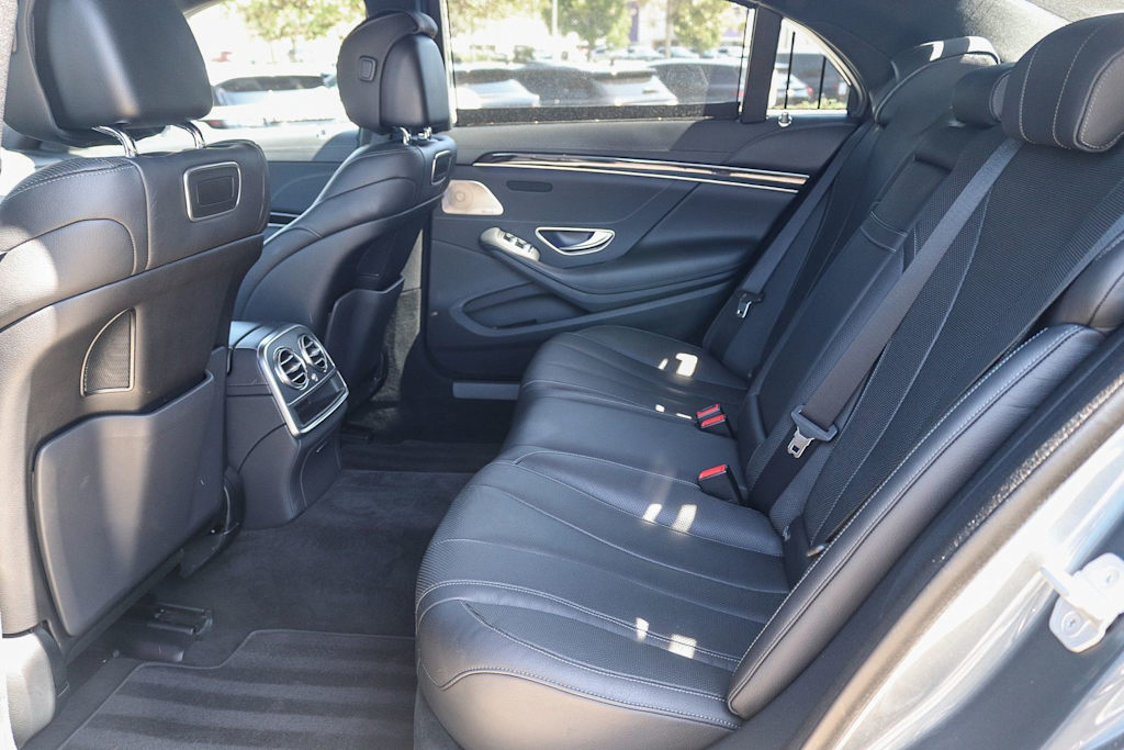 Thumbnail: 2018 Mercedes-Benz S-Class - 12