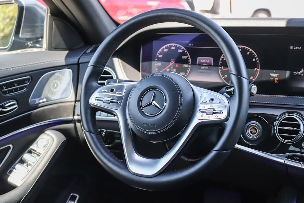 Thumbnail: 2018 Mercedes-Benz S-Class - 9