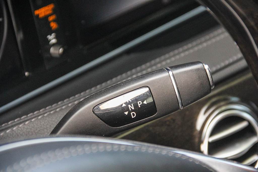 Thumbnail: 2016 Mercedes-Benz S-Class - 25