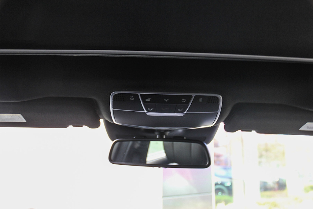 Thumbnail: 2016 Mercedes-Benz S-Class - 22