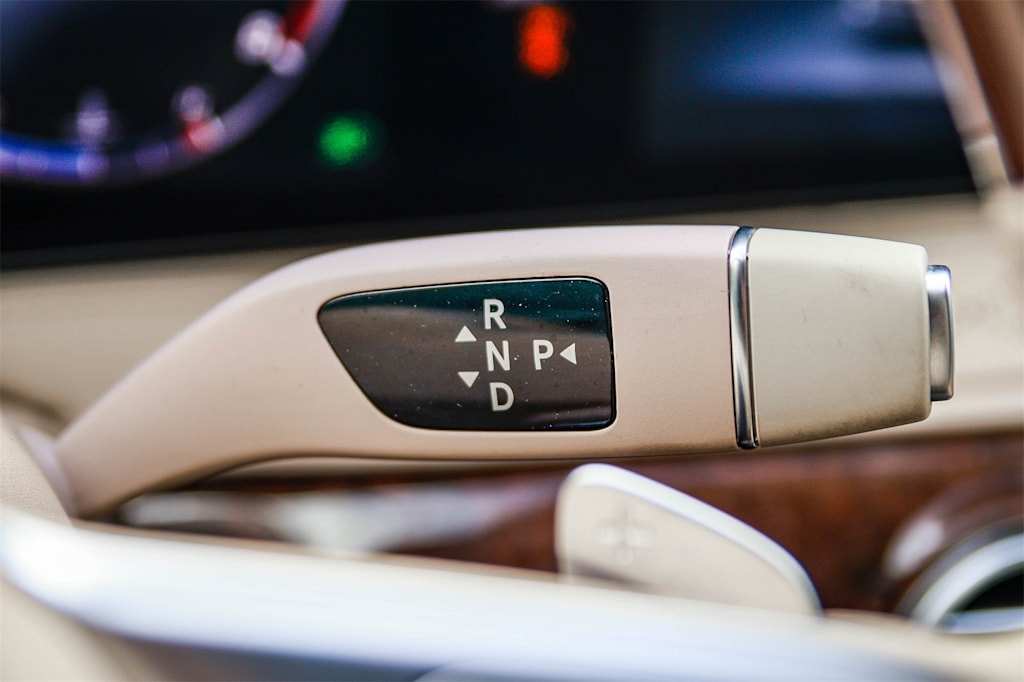 Thumbnail: 2018 Mercedes-Benz S-Class - 28