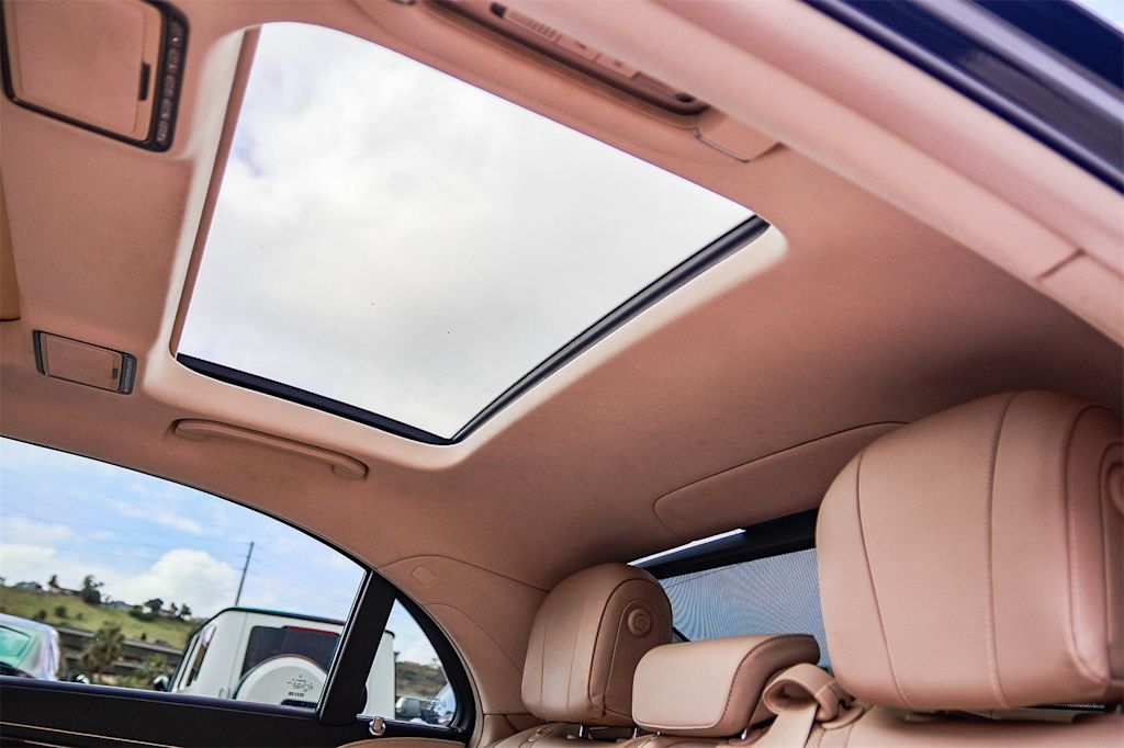 Thumbnail: 2018 Mercedes-Benz S-Class - 25