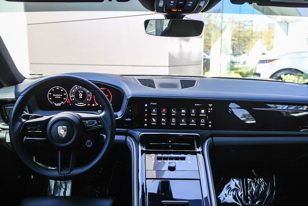 Thumbnail: 2025 Porsche Panamera - 2