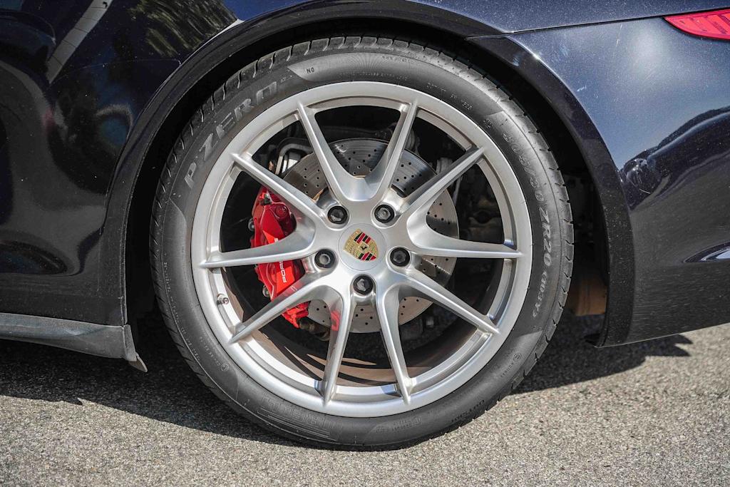 Thumbnail: 2015 Porsche 911 - 20