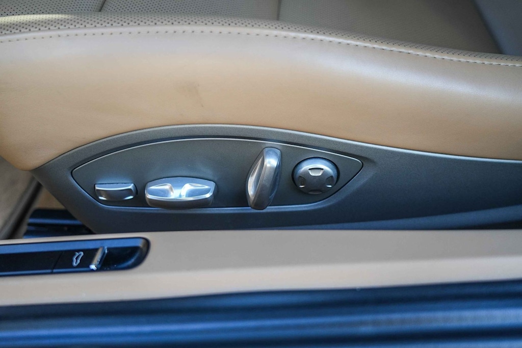Thumbnail: 2015 Porsche 911 - 23