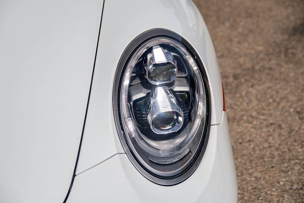 Thumbnail: 2019 Porsche 911 - 5