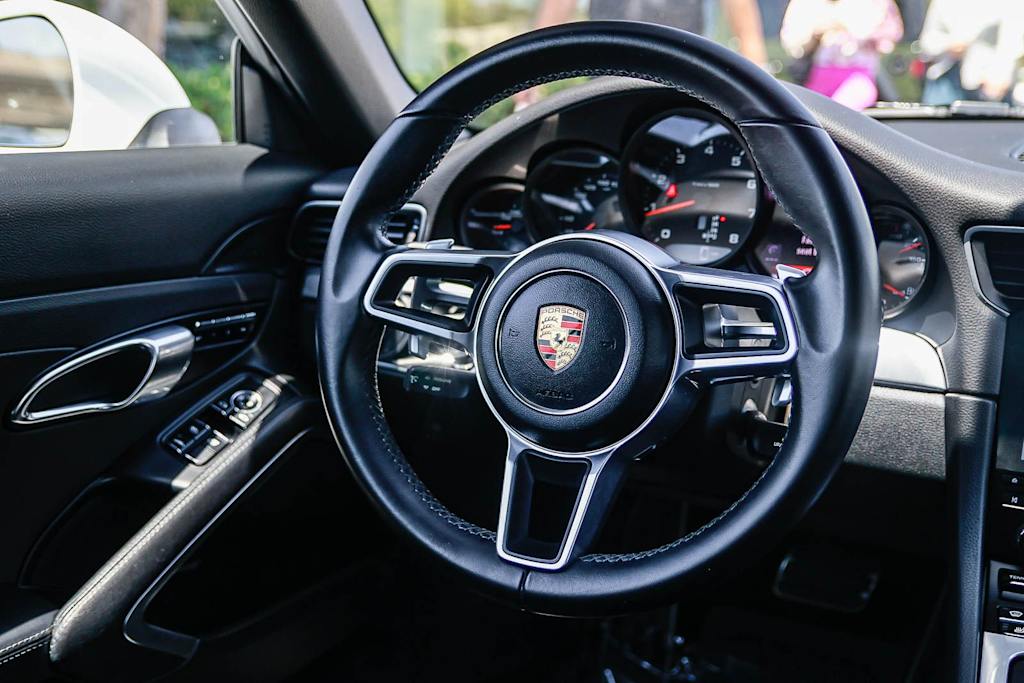 Thumbnail: 2019 Porsche 911 - 11