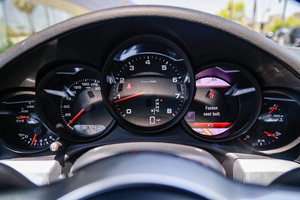 Thumbnail: 2019 Porsche 911 - 14