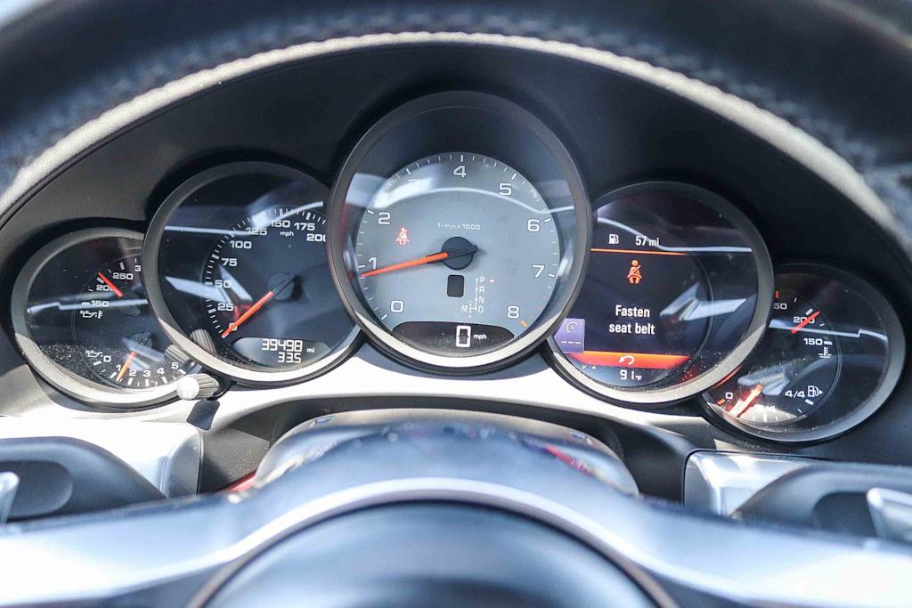 Thumbnail: 2017 Porsche 911 - 13