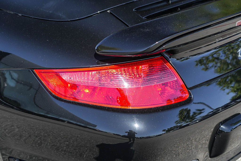 Thumbnail: 2008 Porsche 911 - 18