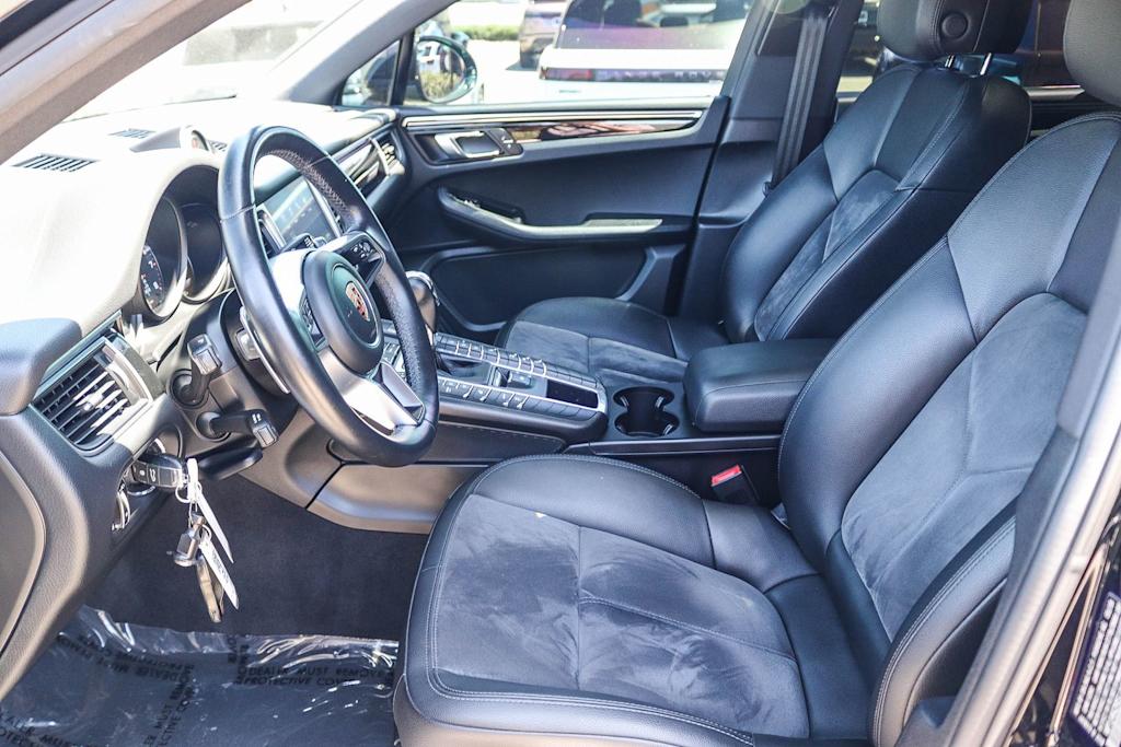 Thumbnail: 2018 Porsche Macan - 10