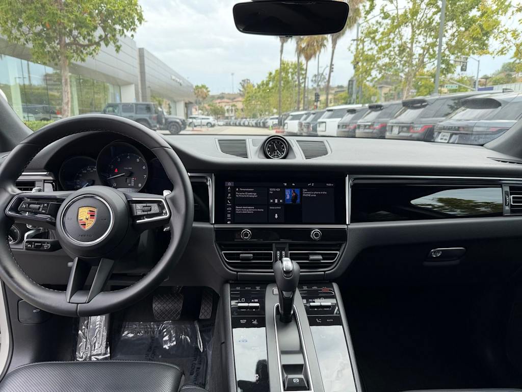 Thumbnail: 2022 Porsche Macan - 9