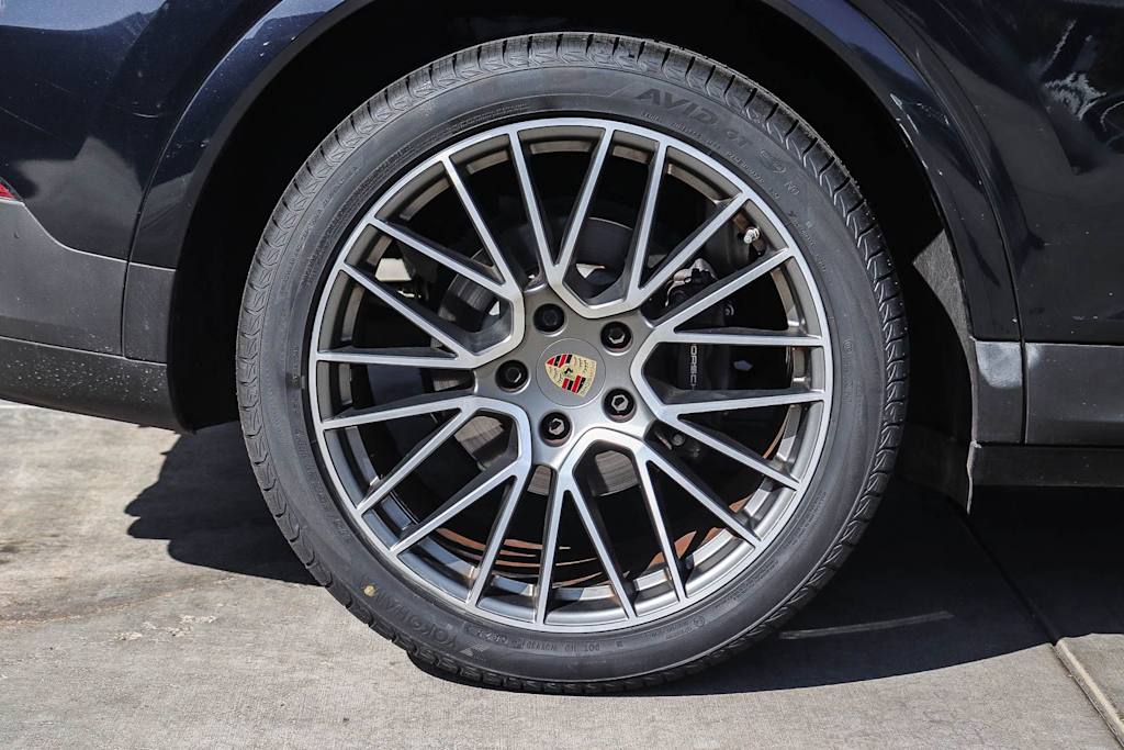 Thumbnail: 2023 Porsche Cayenne - 7