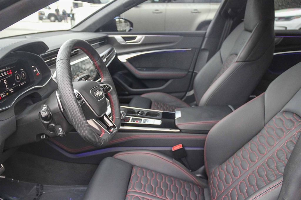 Thumbnail: 2024 Audi RS 7 - 9