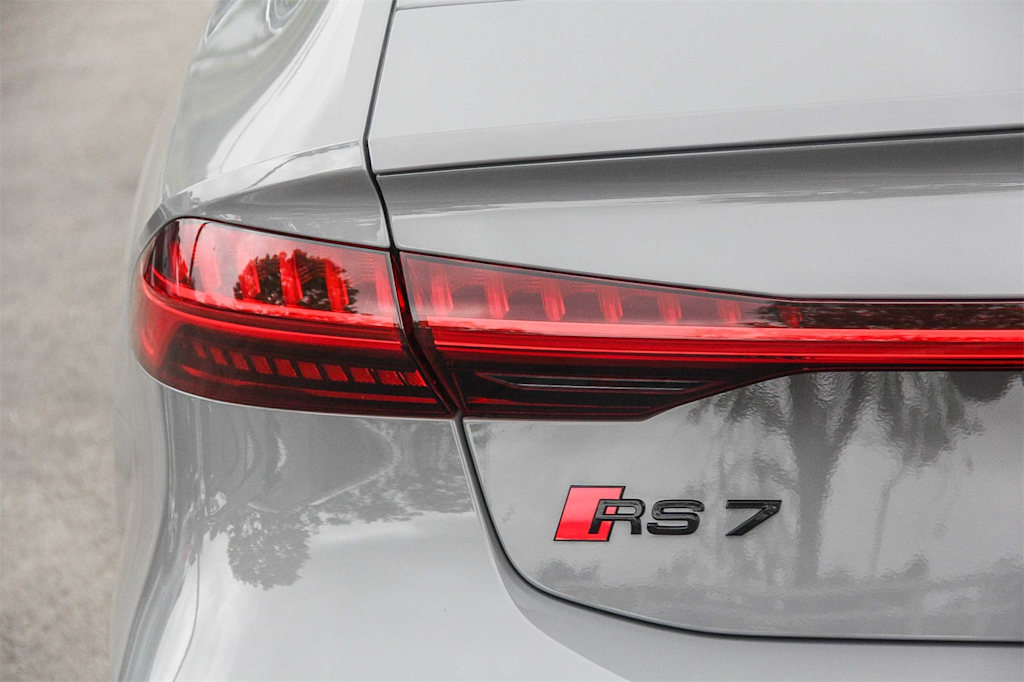 Thumbnail: 2024 Audi RS 7 - 19