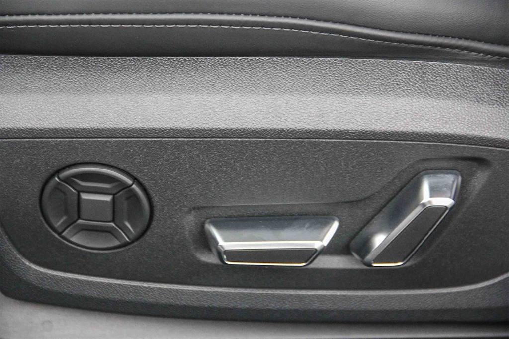 Thumbnail: 2024 Audi RS 7 - 22