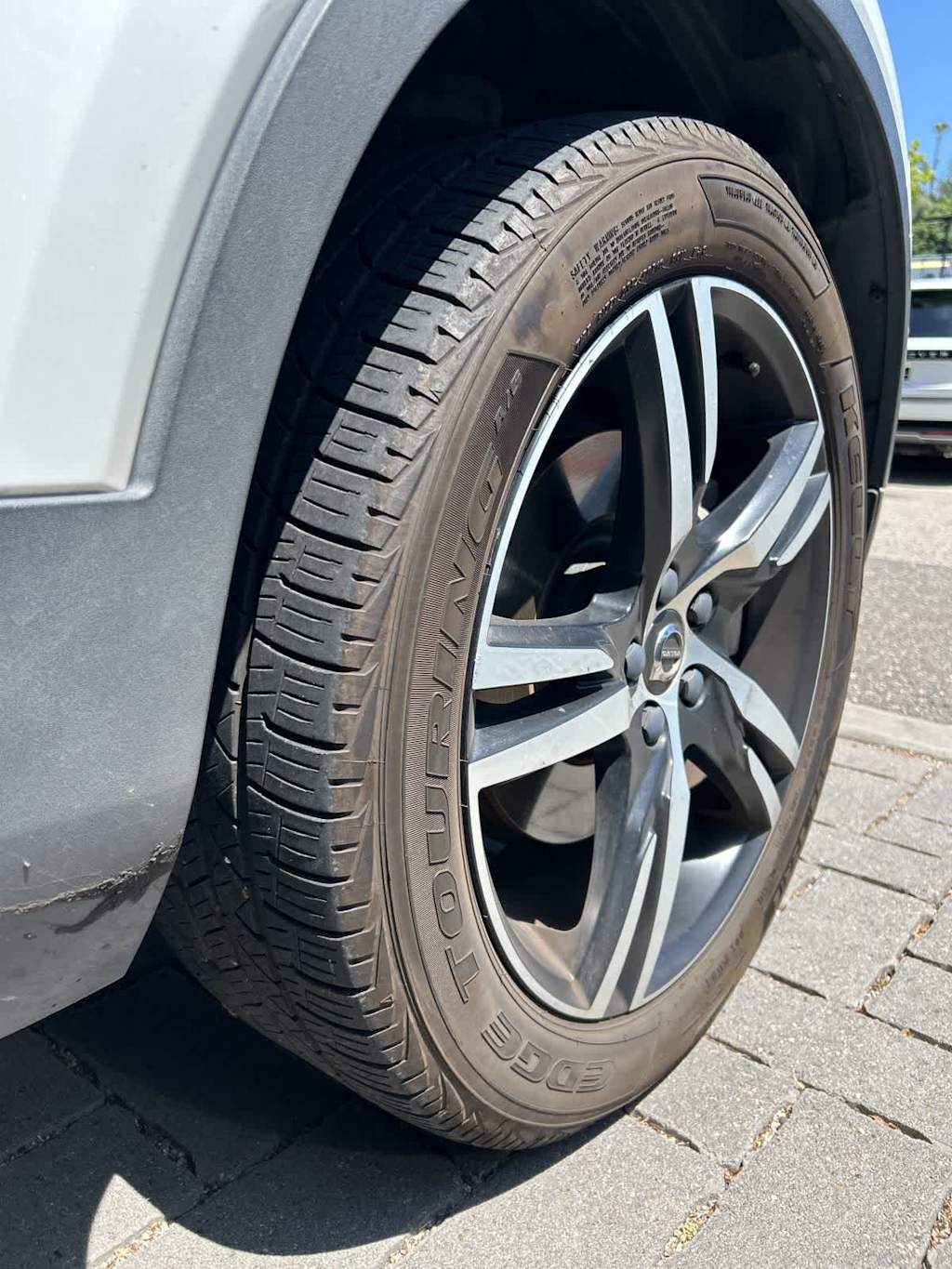 Thumbnail: 2019 Volvo XC40 - 19