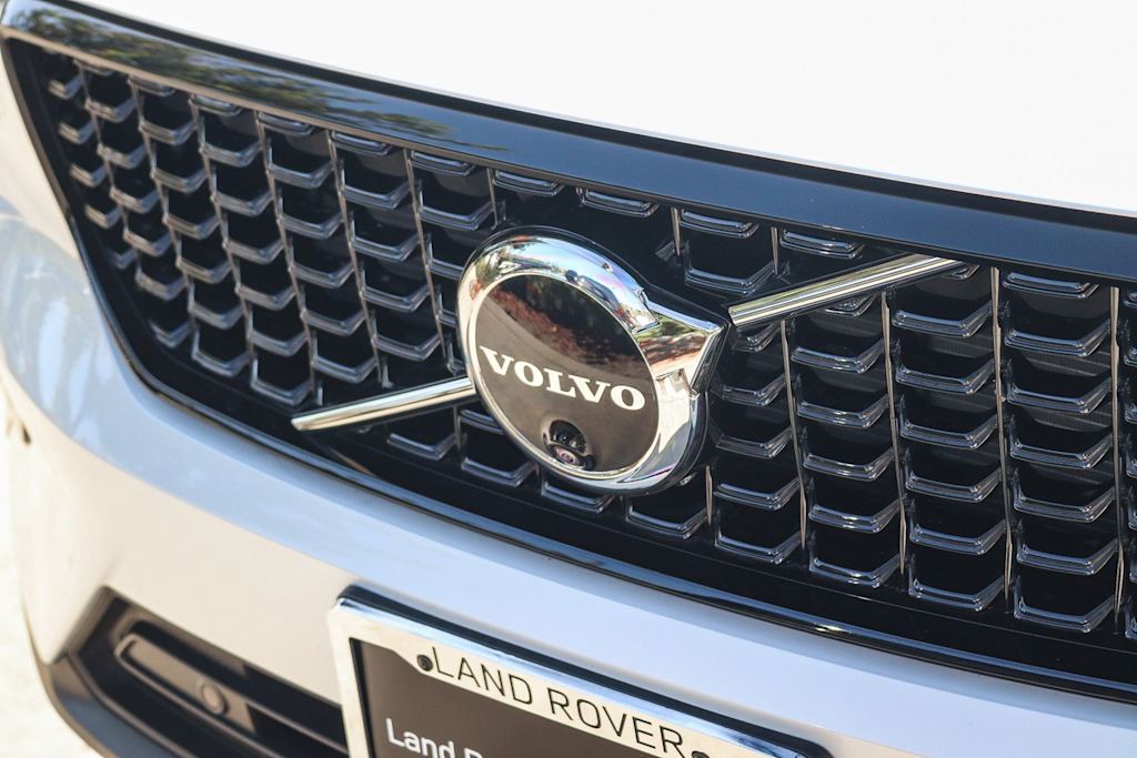 Thumbnail: 2026 Volvo XC40 - 6
