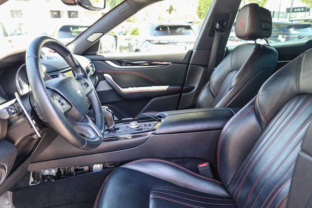 Thumbnail: 2017 Maserati Levante - 11