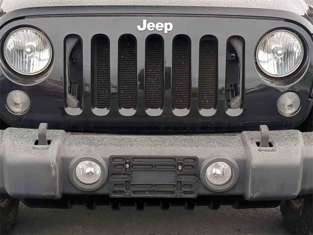 Thumbnail: 2016 Jeep Wrangler - 24