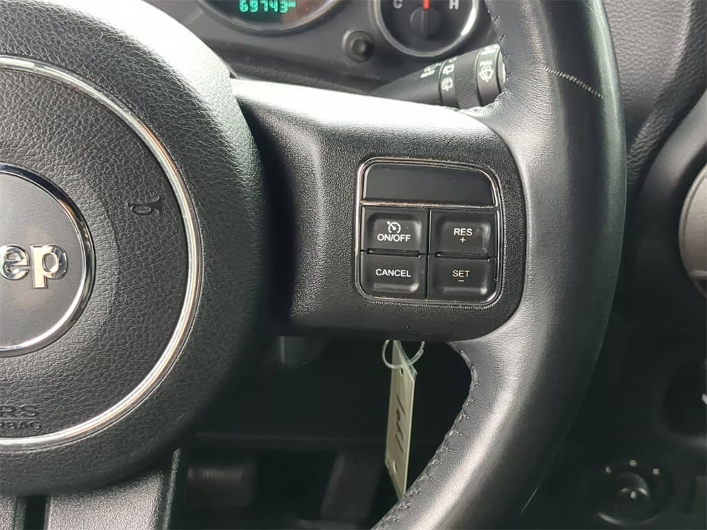 Thumbnail: 2016 Jeep Wrangler - 30