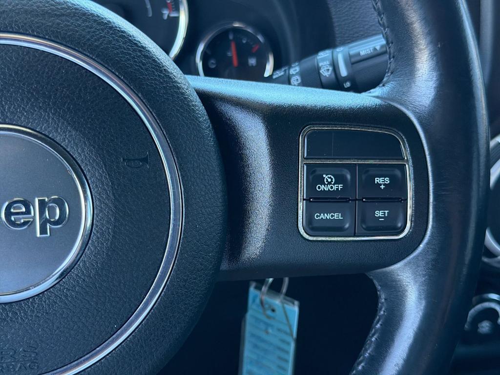 Thumbnail: 2014 Jeep Wrangler - 30