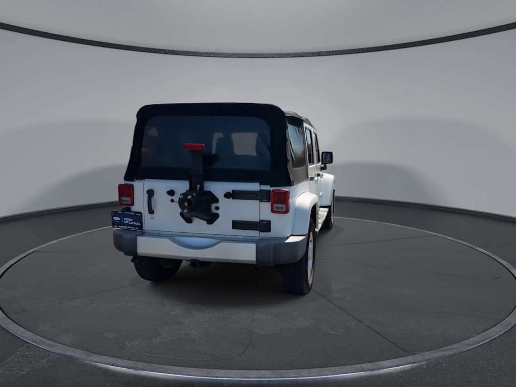 Thumbnail: 2014 Jeep Wrangler - 16