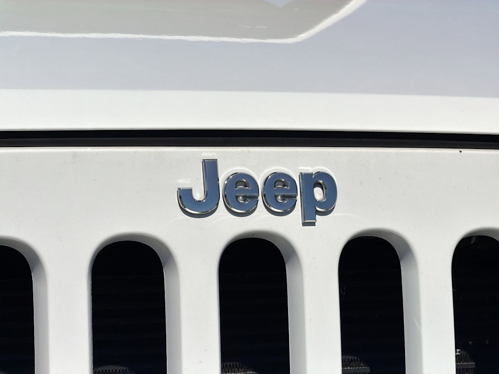 Thumbnail: 2014 Jeep Wrangler - 23