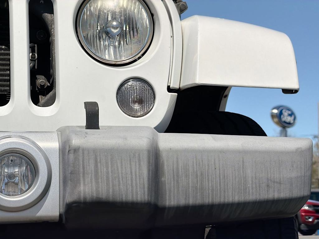 Thumbnail: 2014 Jeep Wrangler - 22
