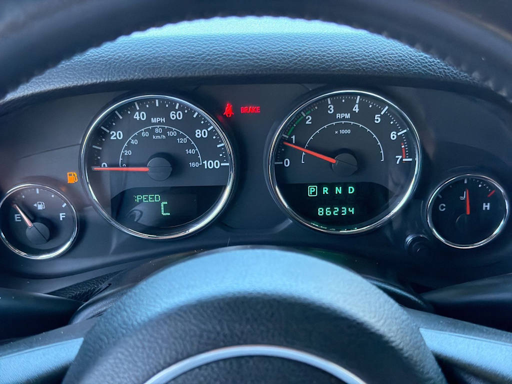 Thumbnail: 2014 Jeep Wrangler - 14
