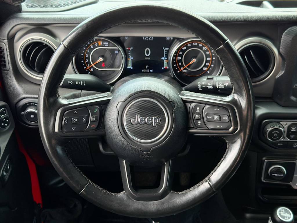 Thumbnail: 2022 Jeep Wrangler - 13