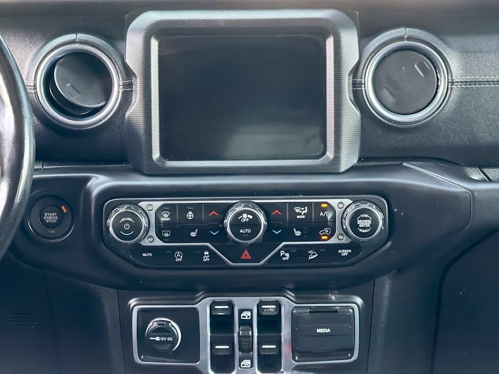 Thumbnail: 2018 Jeep Wrangler - 14