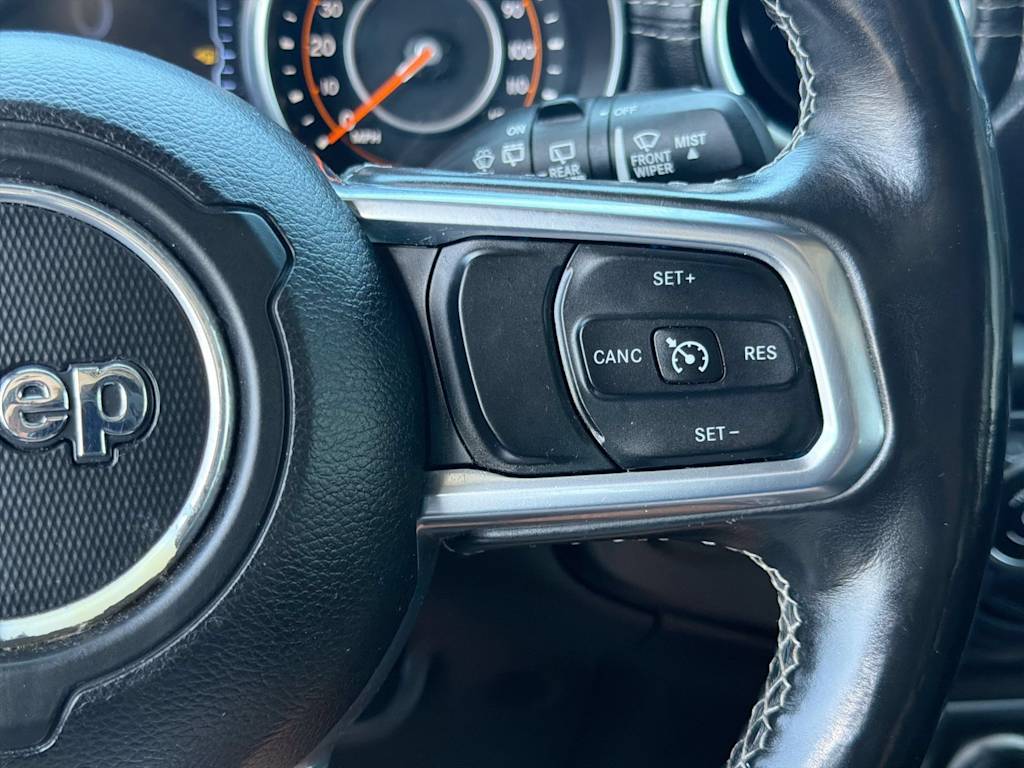 Thumbnail: 2018 Jeep Wrangler - 32