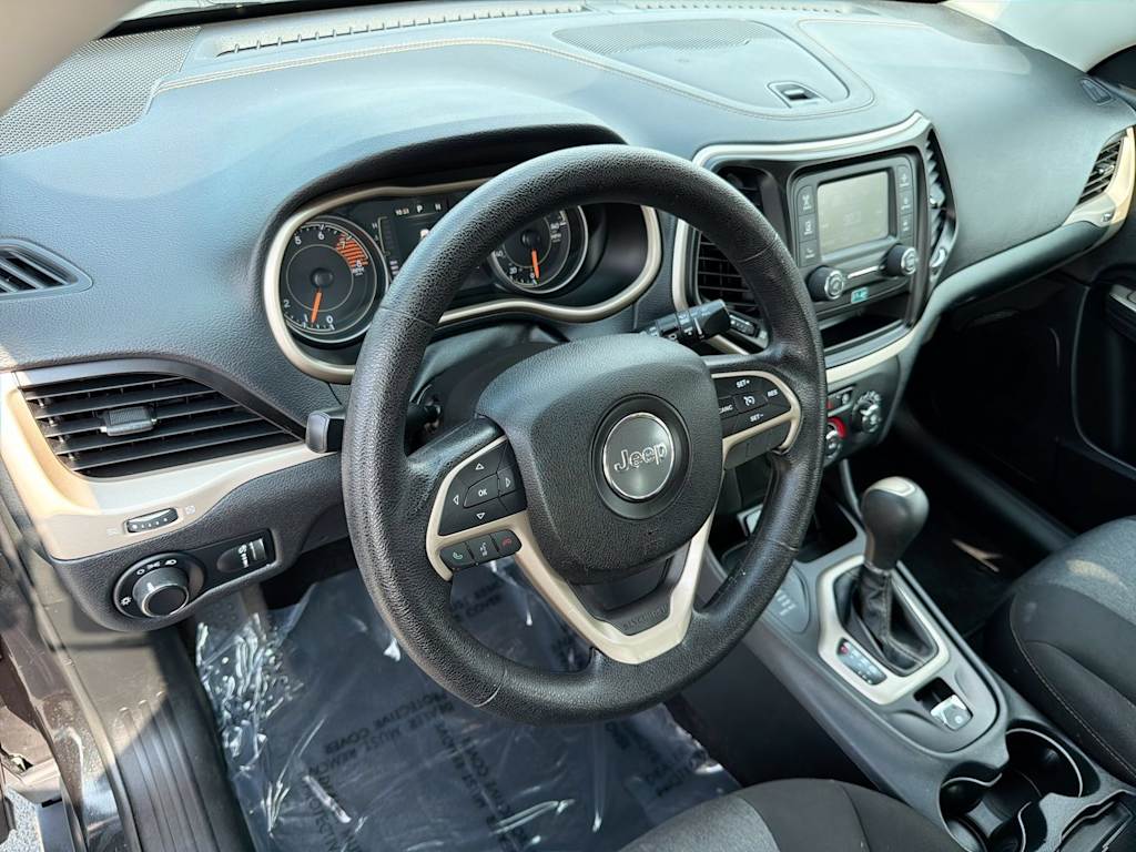 Thumbnail: 2016 Jeep Cherokee - 2